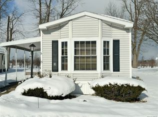 3 Apple Grv, New Hartford, NY 13413