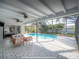 1396 Kennywood Dr, Largo, FL 33770