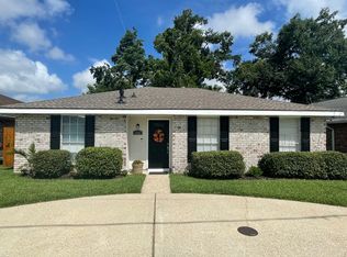 804 Park Ridge Dr, River Ridge, LA 70123