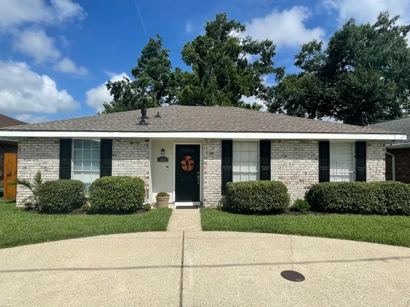 804 Park Ridge Dr, River Ridge, LA 70123