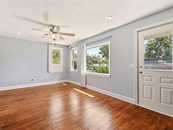 3rd image of 206 E Lake St
