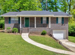 302 Forest Lane Dr, Adamsville, AL 35005