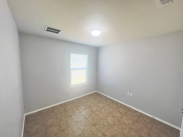 5813 Knoll Pines Pass — Photo 10