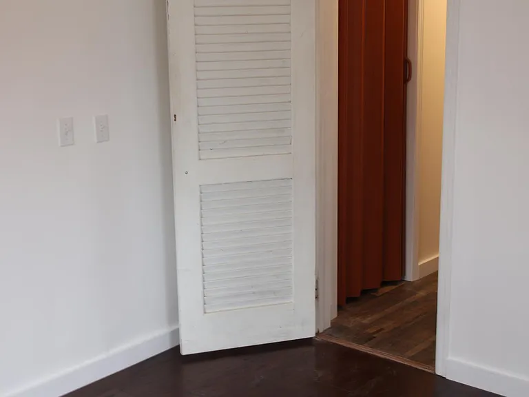 29 Warren St — Photo 21