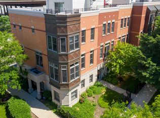 701 W 15th St, Chicago, IL 60607