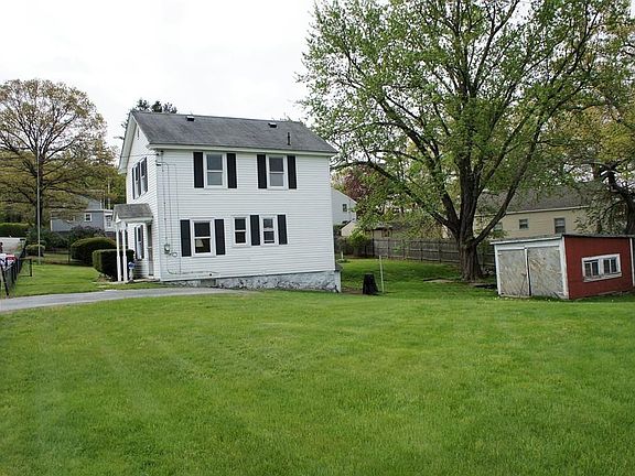 4th image of 24 Pine Ave
