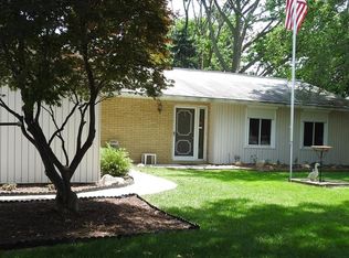 7661 Gerald Dr, Middleburg Heights, OH