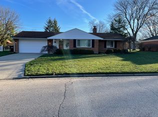 4832 Arrowhead Dr, Dayton, OH 45440