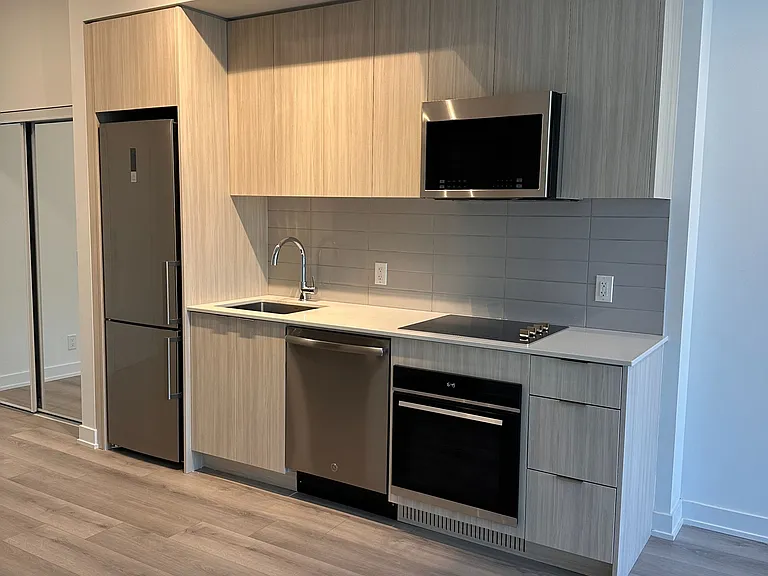 20 Deans Dr #202 — Photo 4