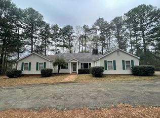 203 Blackberry Ct, Lagrange, GA 30240