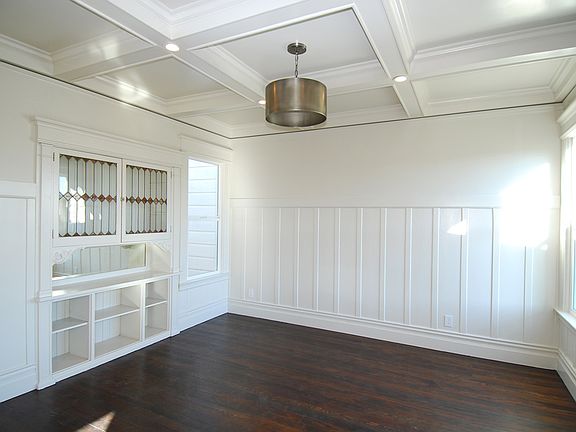 3rd image of 467 Waller St