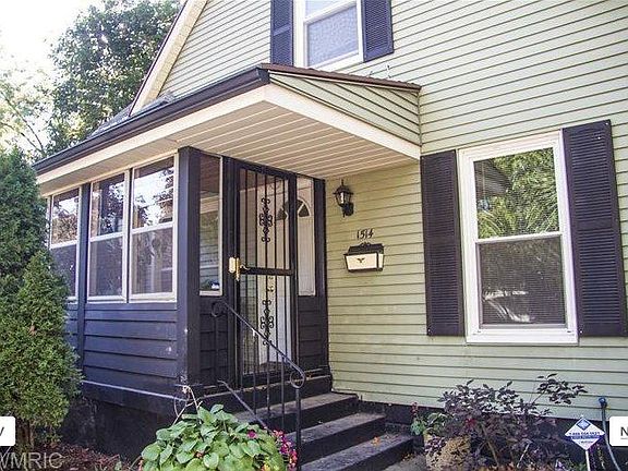 2nd image of 1514 Logan St SE