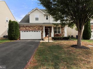 24994 White Fir Ct, Chantilly, VA 20152