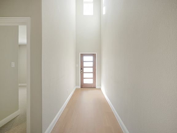 4th image of 614 Tribble Dr