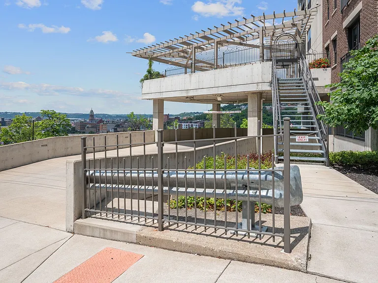 Adams Edge Apartments — Photo 35