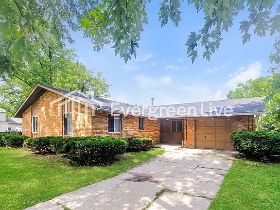 2nd image of 2137 Fairhaven Dr