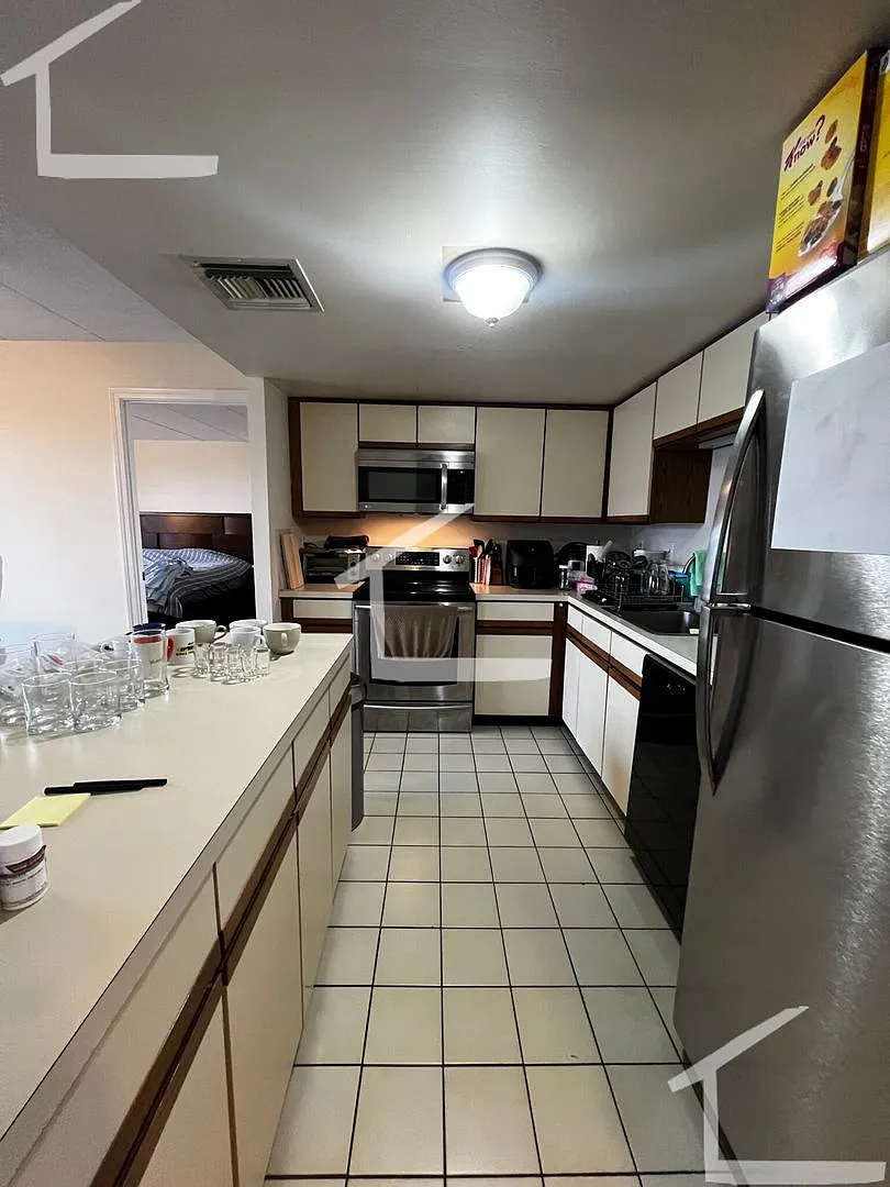 huge 2 bed in Allston — Photo 1