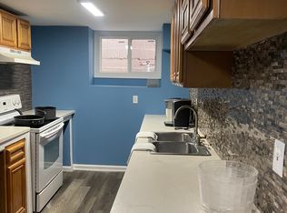 210 W 39th St #B, Kansas City, MO 64111
