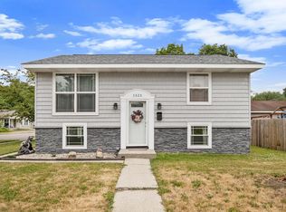 1525 W Indiana Ave, Elkhart, IN 46516