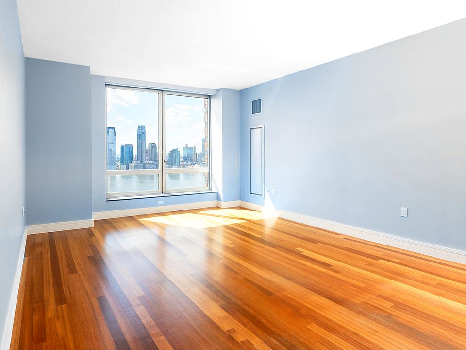 1st image of 30 West St APT Ph3g