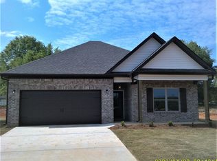 198 Cotton Bayou Dr, Meridianville, AL 35759