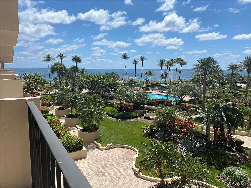 1 bed, 1.5 bath, 1080 sqft, $4,200 — Photo 1