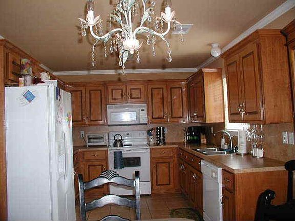 5th image of 43 Shamsie Dr
