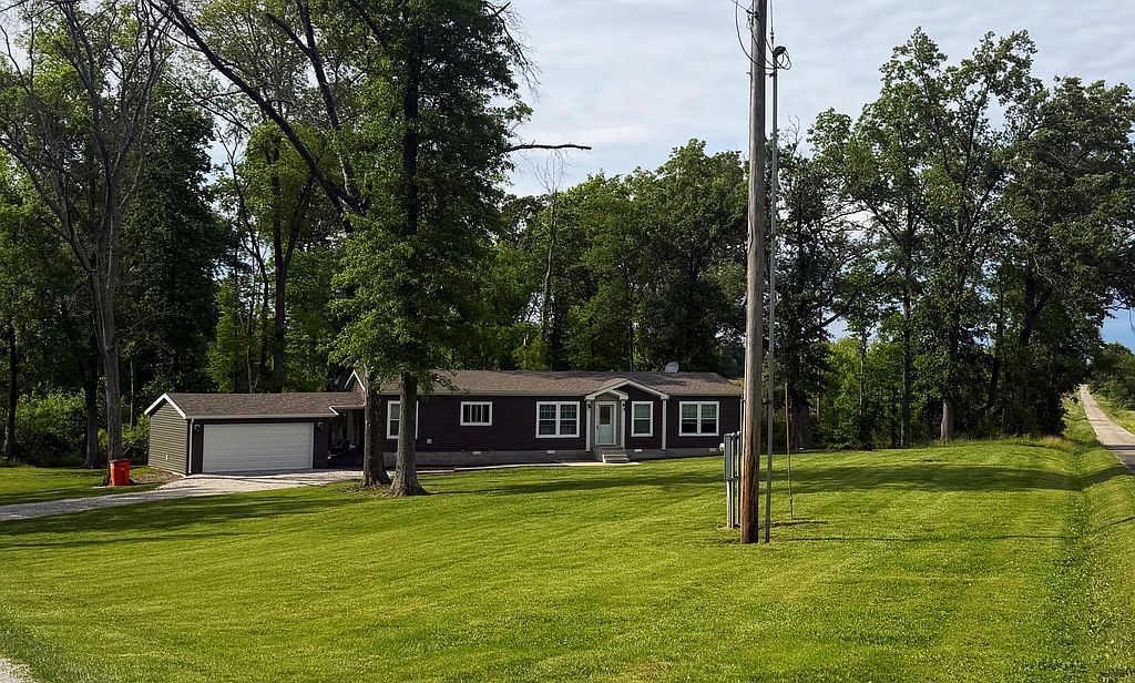 11499 Country Club Rd - Property Image
