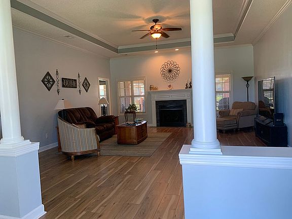 Very large 20x30 Great Room