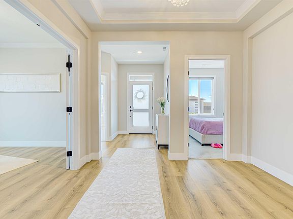 5th image of 4070 Corvina St