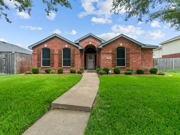 3313 Stream Side Ct, Mesquite, TX 75181