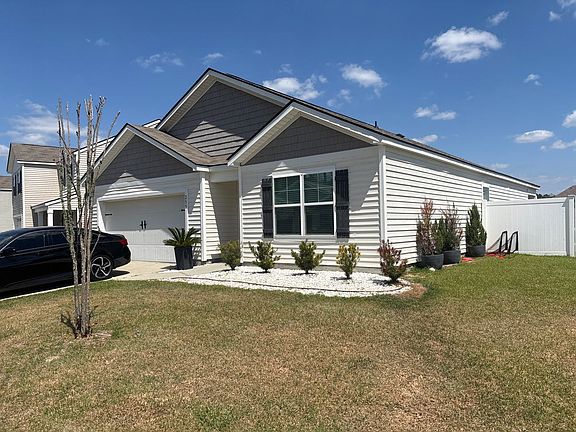2nd image of 258 Caribbean Village Dr