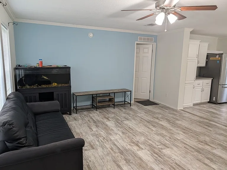 6806 Pearson Ln — Photo 8