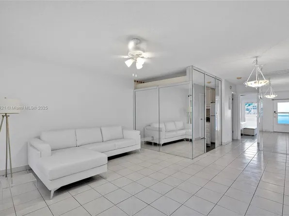 15610 NE 6th Ave APT 5C, Miami, FL 33162