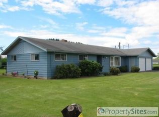 10574 District Line Rd, Burlington, WA 98233