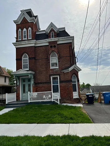 39 Genesee St #1 Photo 1