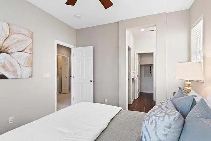 1st image of 3138 Tuscolana Way