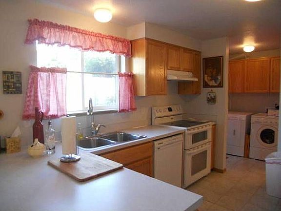 Gourmet Kitchen