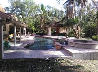 2355 Heritage Trl, Naples, FL 34112