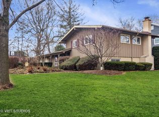 784 S Summit St, Barrington, IL 60010