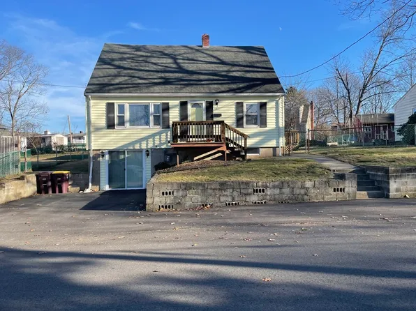 133 Circuit Ave, Weymouth, MA 02188