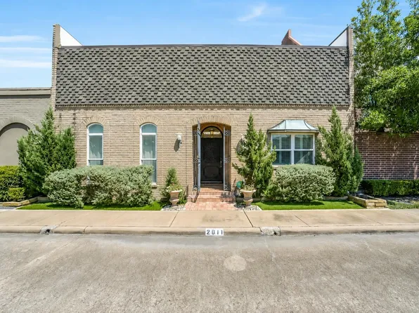 2011 Canongate Dr, Houston, TX 77056