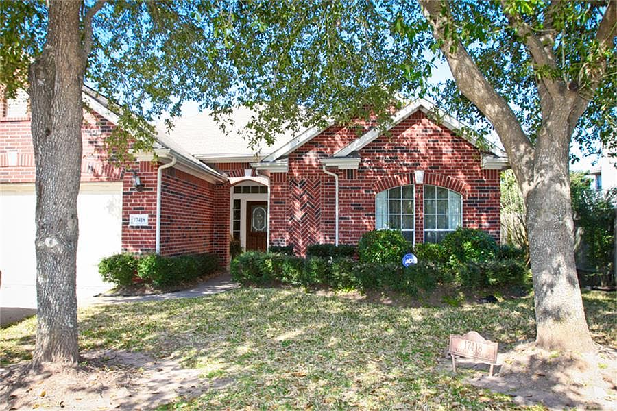 1st image of 17418 Kenton Crossing Ln