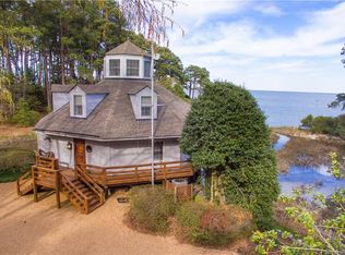 716 Horseshoe Bend Rd, Deltaville, VA 23043