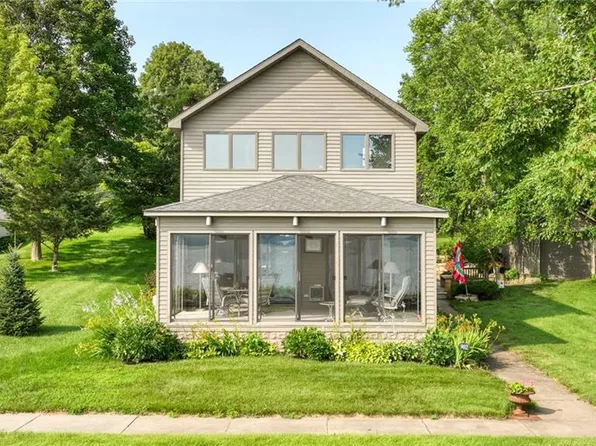 902 1st Street, Pepin, WI 54759