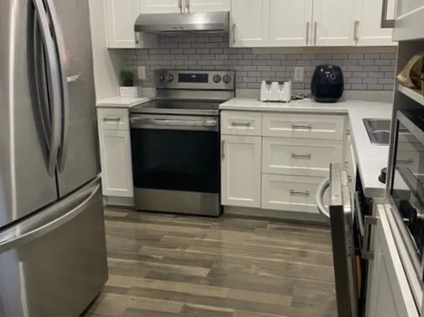1201 Afton Dr Room 4, Sarnia, ON N7S 5A4