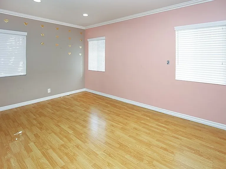 7400 Blewett Ave — Photo 12