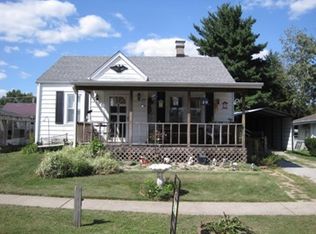 203 W Summit St, Fairfield, IL 62837