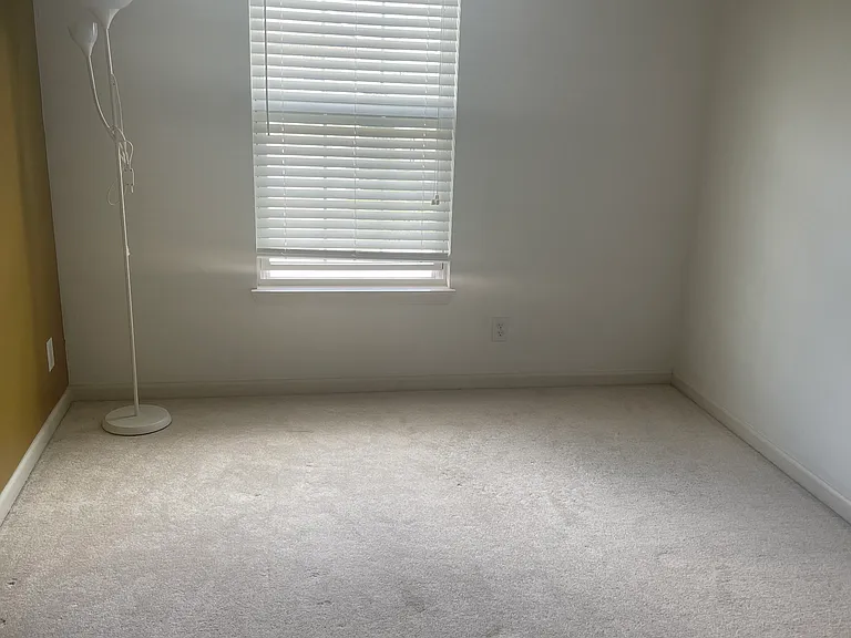 989 Onyx St — Photo 10