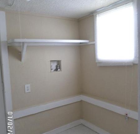 5th image of 3933 Boulevard #1